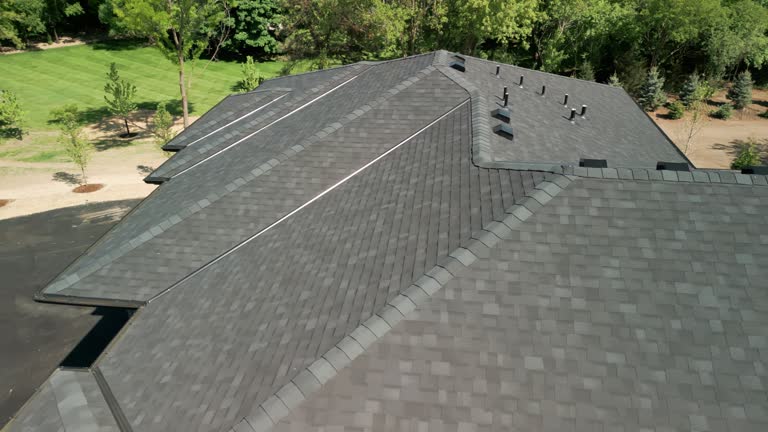 Fast & Reliable Emergency Roof Repairs in Ashland, WI